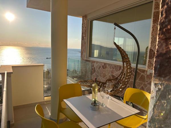 Haus Maximilian, Book  Sarandë Vlorë County