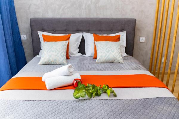 ЖК FourSeasons Красивая 1-комнатная квартира Рядом с Mega Almaty, Book Lejlighed Hoteller i Almaty Region med parkering, Parkering