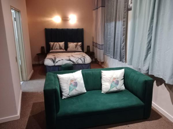 City Haven 519, Book  Johannesburg Gauteng