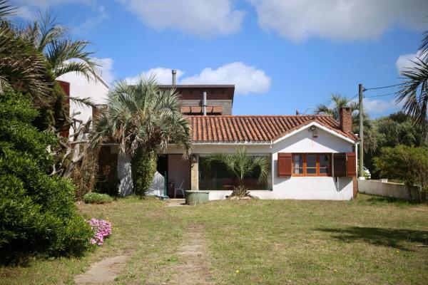 Casa frente al mar, Book  Costa Azul Rocha