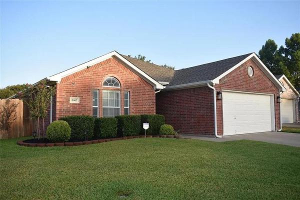 UniQ Farmhouse, Book  Grand Prairie Dallas - Fort Worth Metropolitan Area