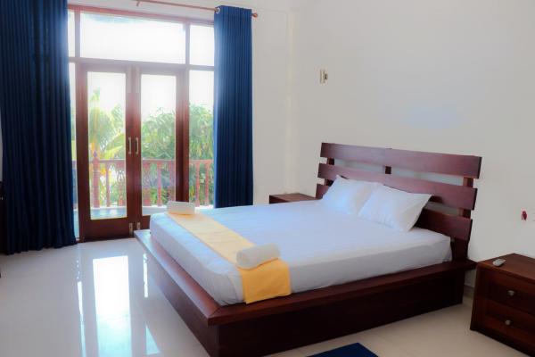 Villa Hamburg, Book  Aluthgama Kalutara District