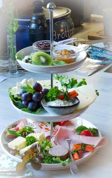 Inselromantik Rügen, DZ Moonlight und App Country Inn, Book  Dreschvitz Rügen