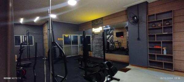 Excelente Apartamento COP 30 para temporada na Pedreira perto do HANGAR, PARQUE DA CIDADE, Book  Hoteller i Northern Brazil med pool, Swimmingpool