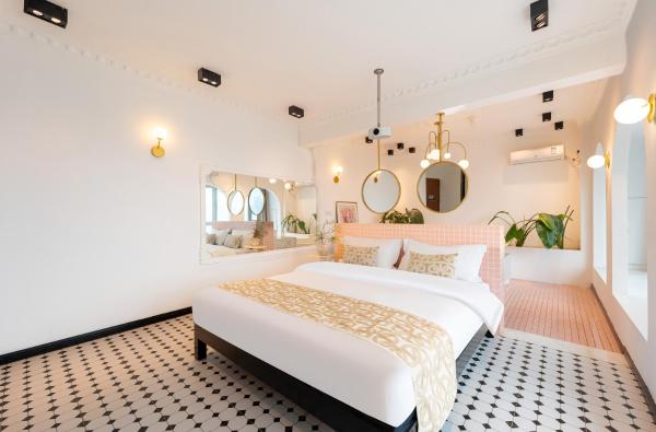 Lsles Designer River View B&B, Book  Chongqing Area hoteller med parkering, Parkering