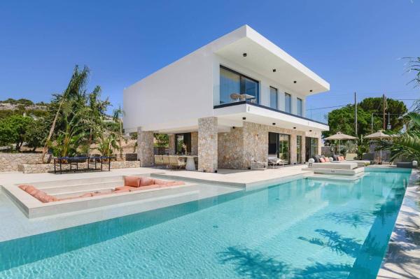 Villa Pefkos Sunset by Villa Plus, Book  Pefki Rhodes Rhodos by