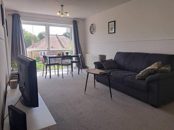 1 bedroom flat with allocated parking, Book  Hoteller i London og omegn med parkering, Parkering