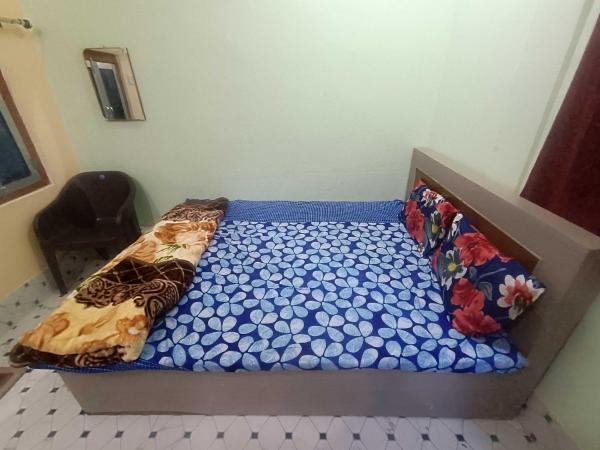Hotel O Home Tulsi Satsang Bhawan Homestay, Book  Ayodhya 