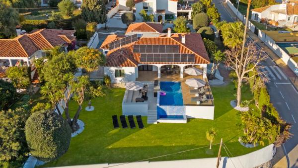Villa El Olivar Marbella, Book  Hoteller i Costa del Sol med pool, Swimmingpool