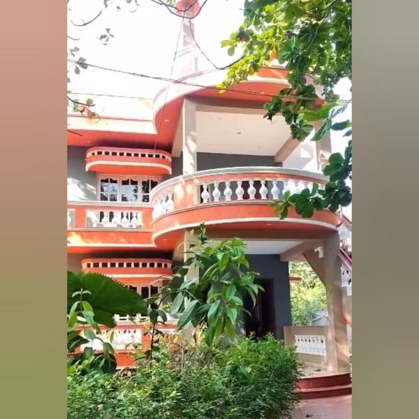 Paradise Castle Villa, Book  Hoteller i Tamil Nadu med pool, Swimmingpool