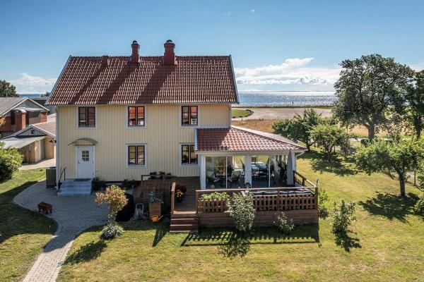 Hus nära havet, Book  Småland hoteller med parkering, Parkering
