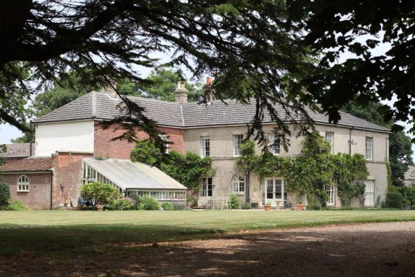 Highfield Farm, Book  Great Ryburgh Norfolk