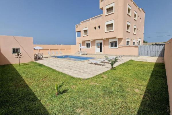 Villa met Privézwembad en Adembenemend Zeezicht, Book  Tighza Oriental
