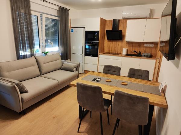 SzeCu Apartmanház, Book  Paks Tolna