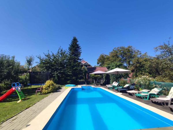 Apartments in Balatonföldvar 45318, Book Lejlighed Balatonfoldvar hoteller med pool, Swimmingpool