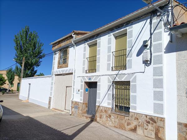 LA VILLA, Book   
