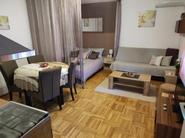 Studio apartman Vuković 4 zvjezdice, Book  Bizovac 
