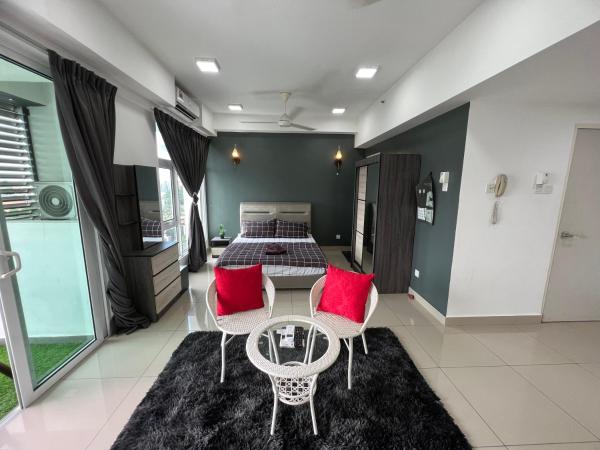 Fayyadh Studio, Book  Kelantan hoteller med pool, Swimmingpool