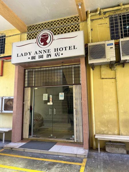 Lady Anne Hotel Sandkan, Book  Borneo hoteller med parkering, Parkering