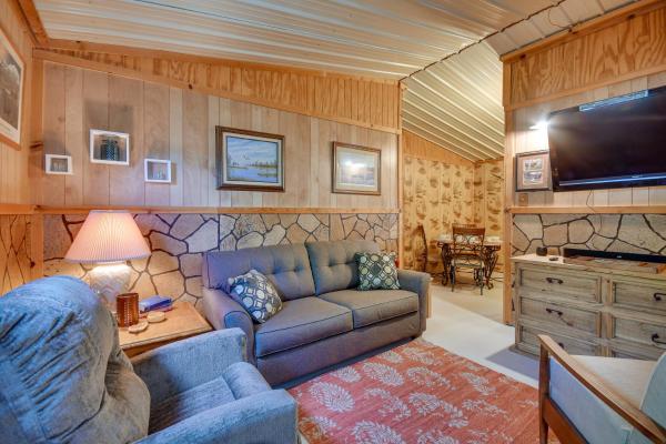 Stargaze, Hike and Kayak Cabin Near Copper Breaks, Book Feriehus Crowell Texas