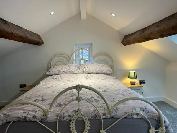 Turquoise Apartments, Book  Macclesfield Cheshire