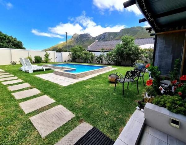 57 on Vermont, Book  Hermanus Walker Bay Nature Reserve