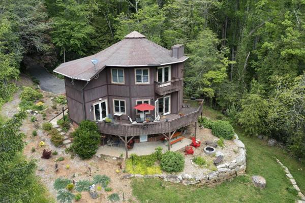 Rock Bridge Villa, Book  Brevard 