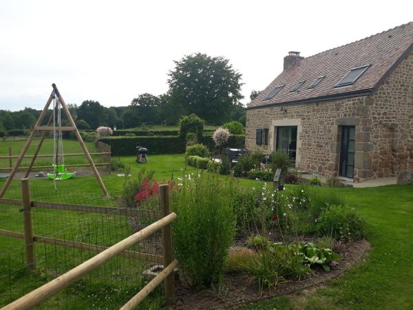 Gite de la Houssière, Book  Joué-du-Bois Normandy