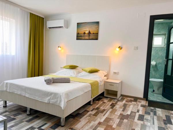 Casa COMAN, Book  Vama Veche Constanta