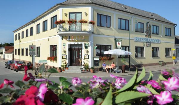 Retzerlandhof Familie Graf, Book Hotel Retz Weinviertel