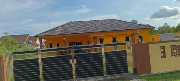 Homestay Usrati, Book  Taiping Perak