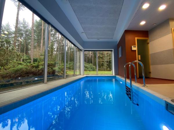 Kakumäe Raba Villa - puhkemaja basseiniga Tallinnas, Book  Baltic Sea hoteller med pool, Swimmingpool