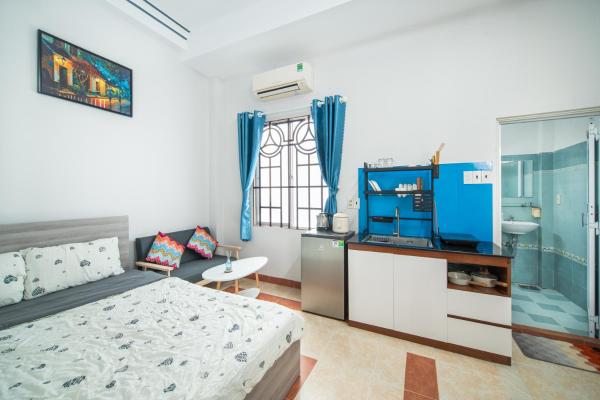 Vickys House- Back Room, Book  Nha Trang Khanh Hoa