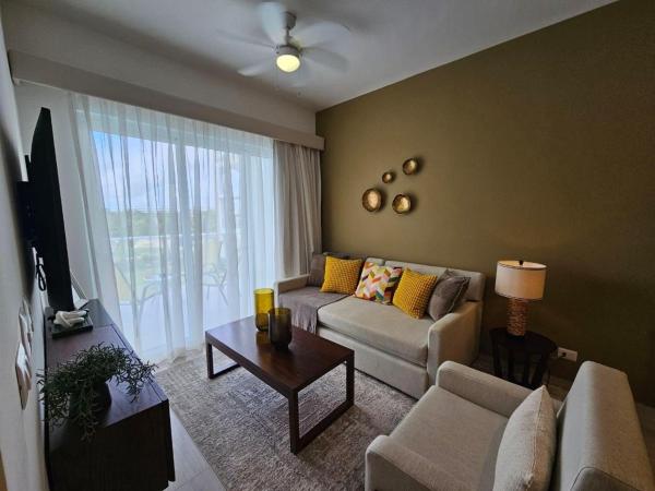 Deluxe Condo w/Pool View at Hard Rock Golf C, Book  Punta Cana Den Dominikanske Republik