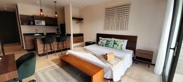 Master King Suite with Common Rooftop Pool Gym Wfi, Book  Tulum hoteller med pool, Swimmingpool