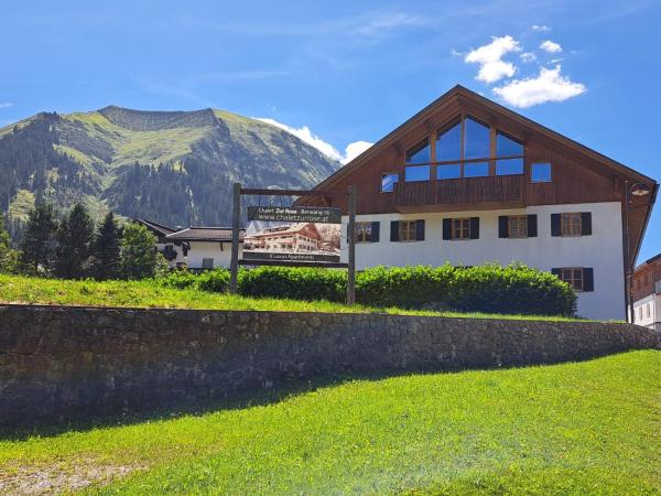 Chalet Zur Rose in Berwang bij de piste, Book Chalet Tyrol hoteller med pool, Swimmingpool