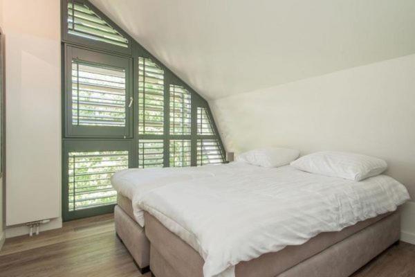 Villa Koperwiek, Book  Egmond aan den Hoef 