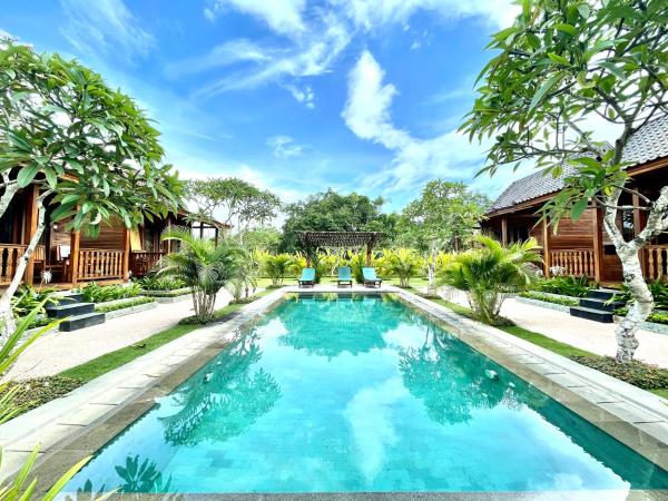 Uluwatu Wooden Villa, Book  Hoteller i Bali med pool, Swimmingpool