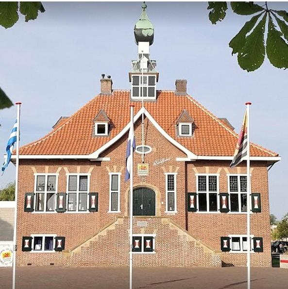 Herberg de Griffioen, Book  Wolphaartsdijk 