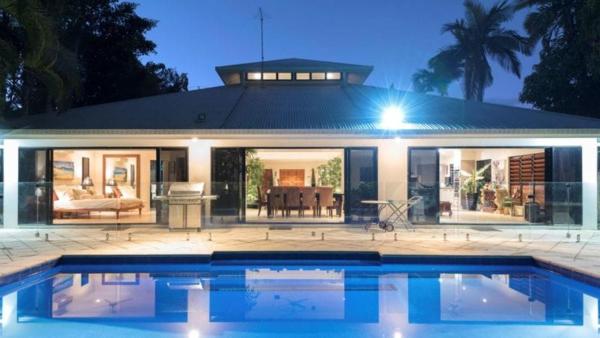 Villa Bianco, Book  Palm Cove 