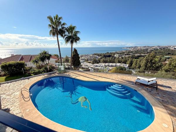 Casa sirena - Mermaid house, Book  Hoteller i Costa del Sol med pool, Swimmingpool