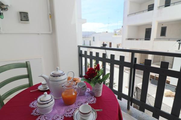 Casa Vacanze Palma Comfort, Space and Authentic Charm in the Heart of Otranto, Book  Otranto hoteller med parkering, Parkering