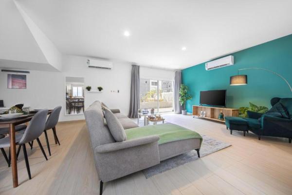 Mabaat-White Pearl Compound 600 B Villa 3, Book  Makkah hoteller med pool, Swimmingpool