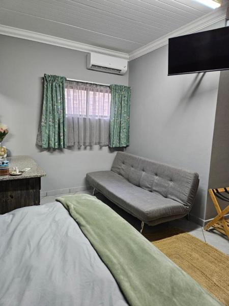 The Hideaway Guesthouse, Book  Groblersdal Limpopo