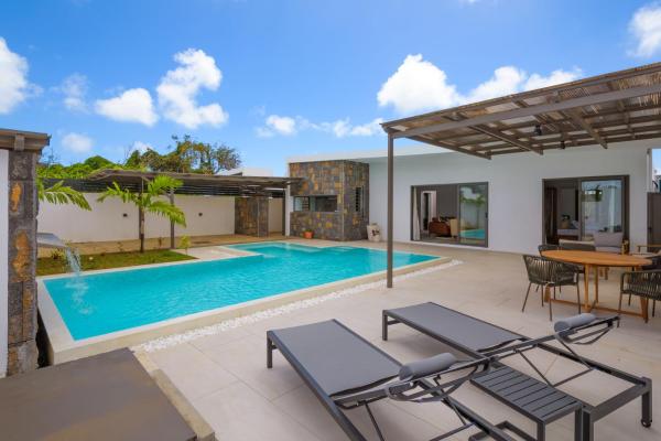 Villa Magnolia, 3bedrooms, private pool, in Grand Baie center, Book  Grand-Baie Mauritius North Coast