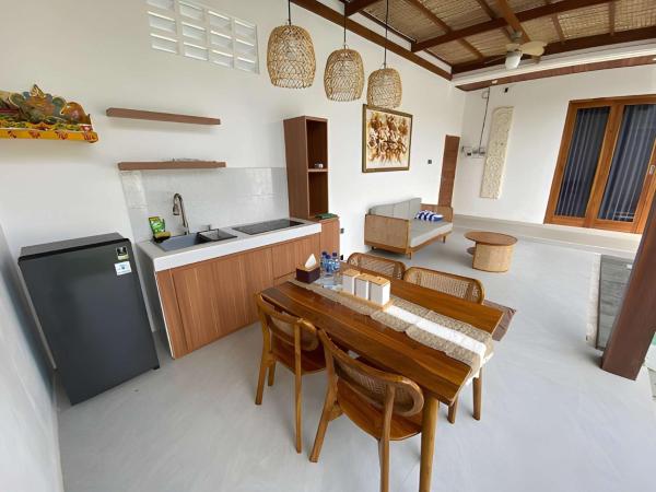 Villa Dewi Sri by MentariPro Bali, Book  Buleleng hoteller med parkering, Parkering