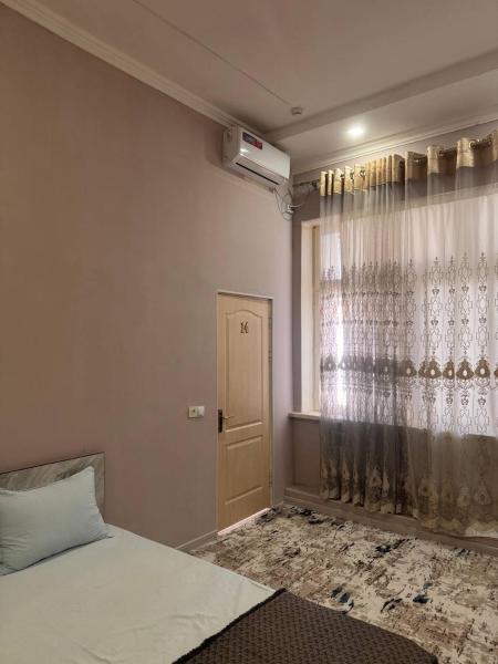 Rakat Palace, Book  Hoteller i Tashkent med parkering, Parkering