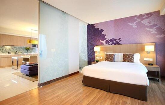 Jhon Apart, Book  Jambi 