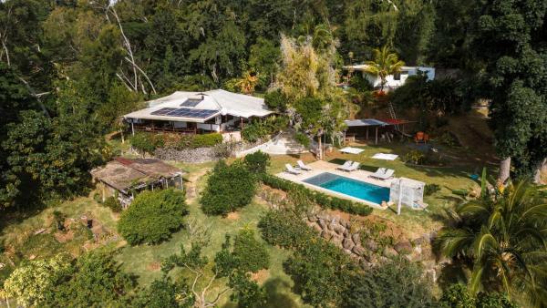 TAHITI - Villa Aorai Hills & Pool, Book  Tahiti hoteller med pool, Swimmingpool