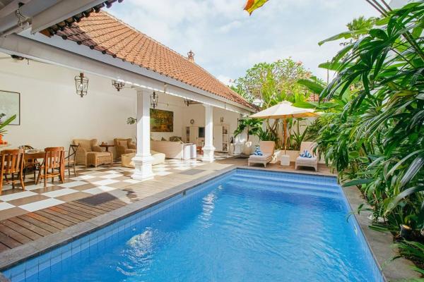 Private 2 Br Pool Villa, 400m to Beach, Sleeps 4, Book  Seminyak Badung